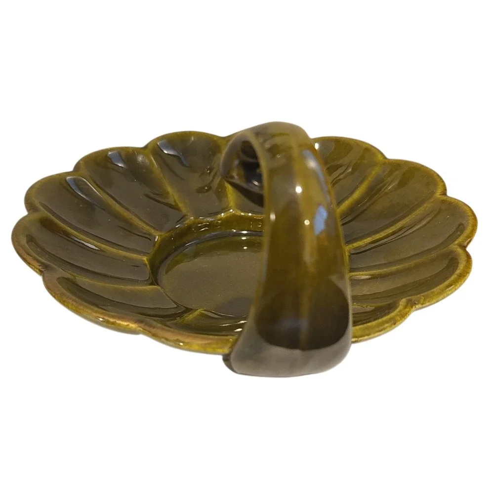 Vintage California Art Pottery Avocado Green Scalloped Dish Handle Mid Century‎